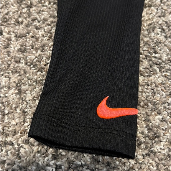 Nike Two Piece Set - Picture 2 of 5